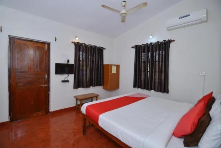 Sea Princess Hotel Baga Bagian luar foto