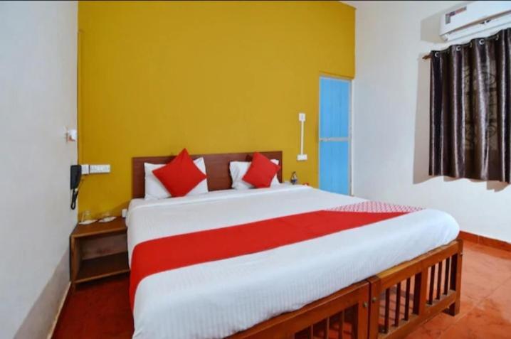 Sea Princess Hotel Baga Bagian luar foto
